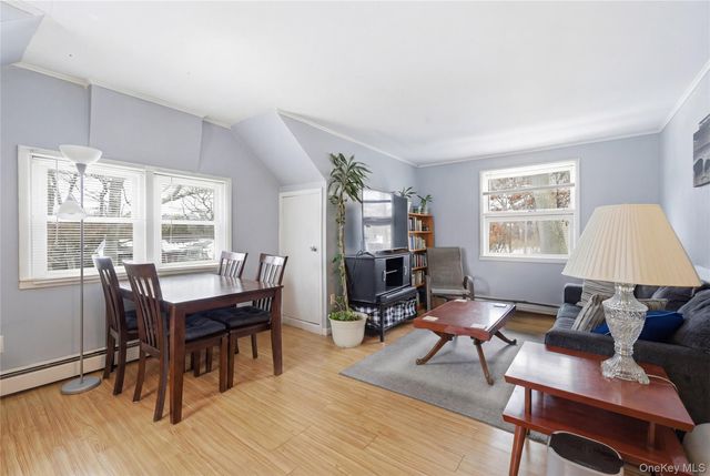 1217 Ellis Street, Holbrook, NY 11741