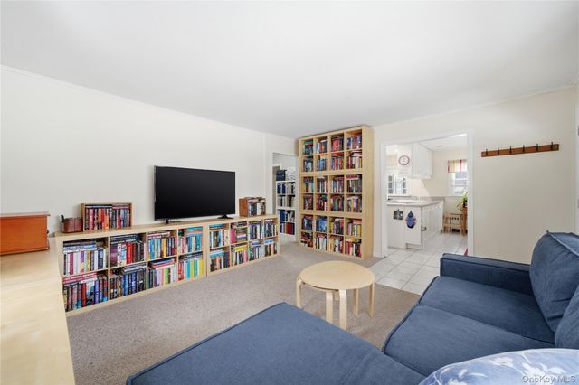 1217 Ellis Street, Holbrook, NY 11741