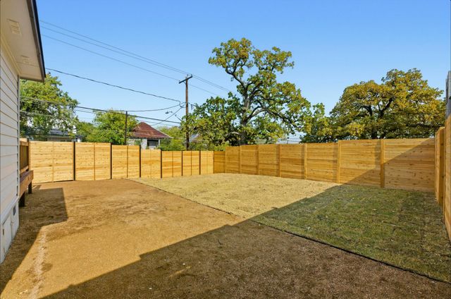 1199 Coleto ST, Austin, TX 78702