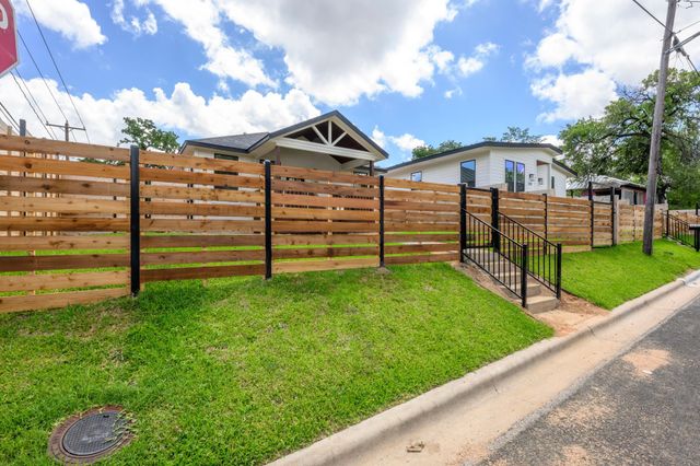 1199 Coleto ST, Austin, TX 78702