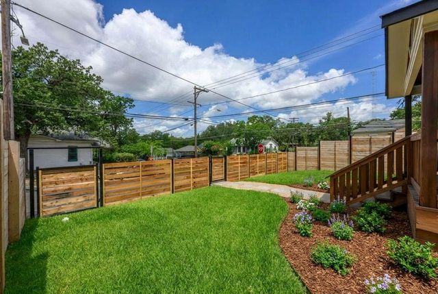 1199 Coleto ST, Austin, TX 78702