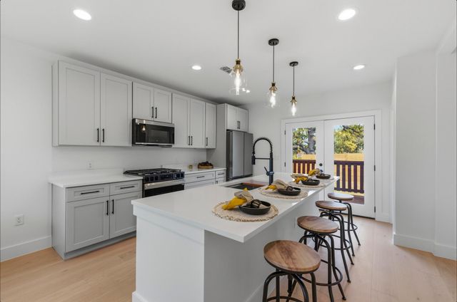 1199 Coleto ST, Austin, TX 78702