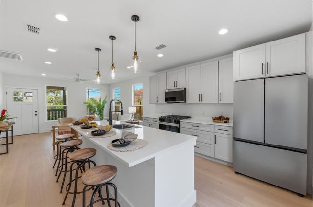 1199 Coleto ST, Austin, TX 78702