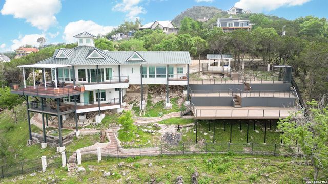 1460 Oc Trout Dr, Canyon Lake, TX 78133