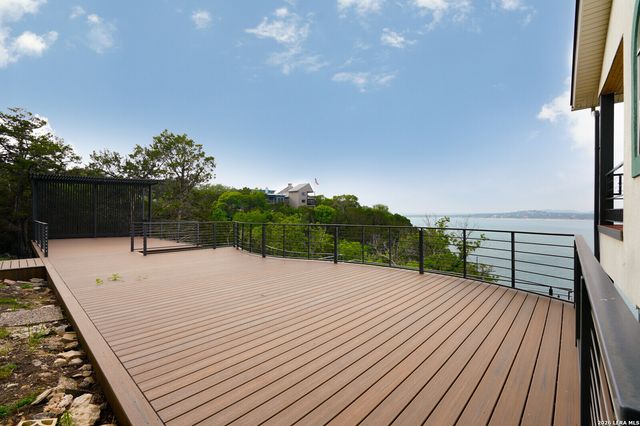1460 Oc Trout Dr, Canyon Lake, TX 78133