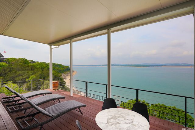1460 Oc Trout Dr, Canyon Lake, TX 78133