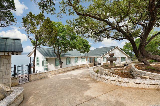 1460 Oc Trout Dr, Canyon Lake, TX 78133