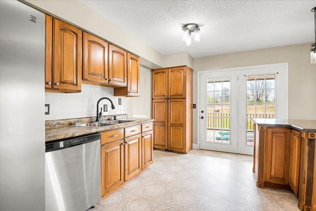 32 Meadow Brook Drive, Corbin, KY 40701