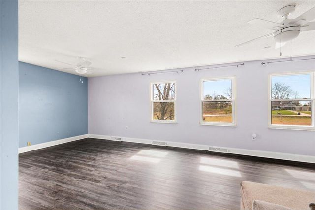 32 Meadow Brook Drive, Corbin, KY 40701