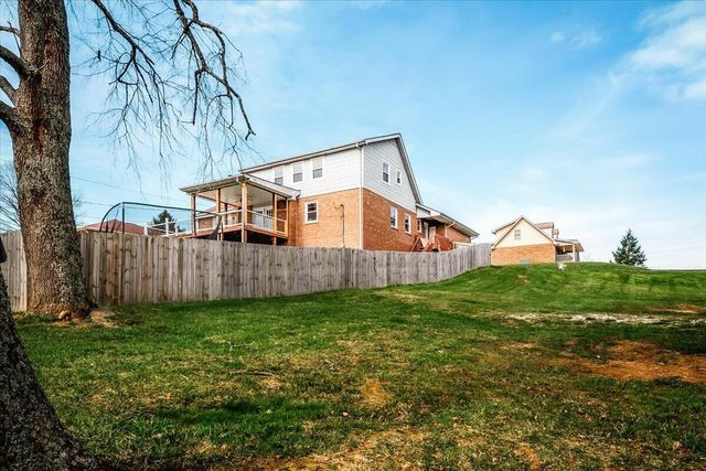 32 Meadow Brook Drive, Corbin, KY 40701