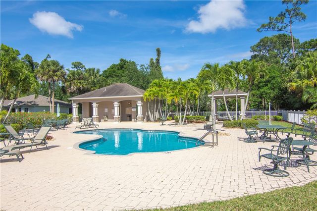 749 W Ocracoke Square SW, Vero Beach, FL 32968