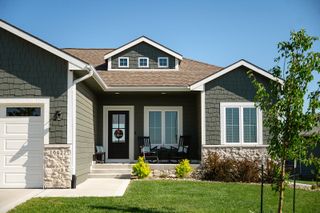 16427 North Valley Drive, Urbandale, IA 50323