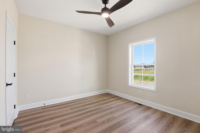 5 SEATTLE SLEW LN, Berlin, MD 21811