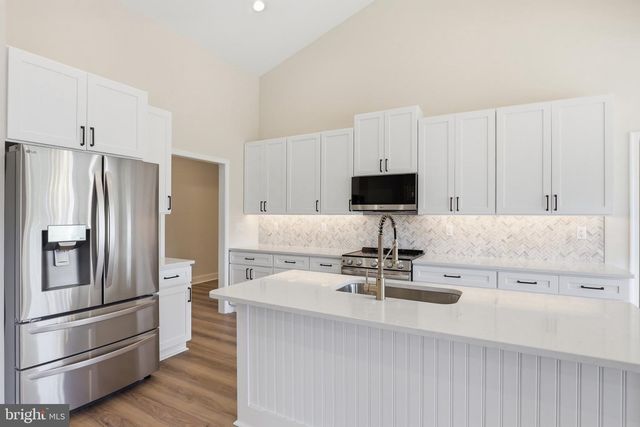 5 SEATTLE SLEW LN, Berlin, MD 21811
