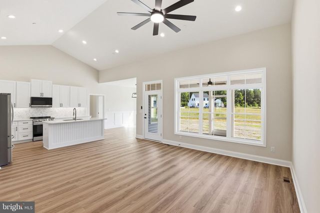 5 SEATTLE SLEW LN, Berlin, MD 21811