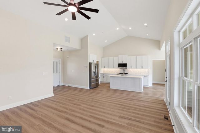 5 SEATTLE SLEW LN, Berlin, MD 21811