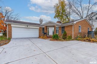 3812 N THORNWOOD Avenue, Davenport, IA 52806