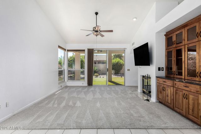 10821 E SILVERTREE Drive, Sun Lakes, AZ 85248