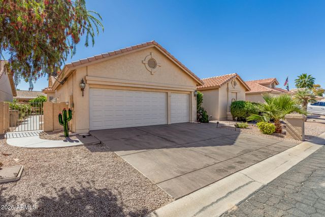 10821 E SILVERTREE Drive, Sun Lakes, AZ 85248