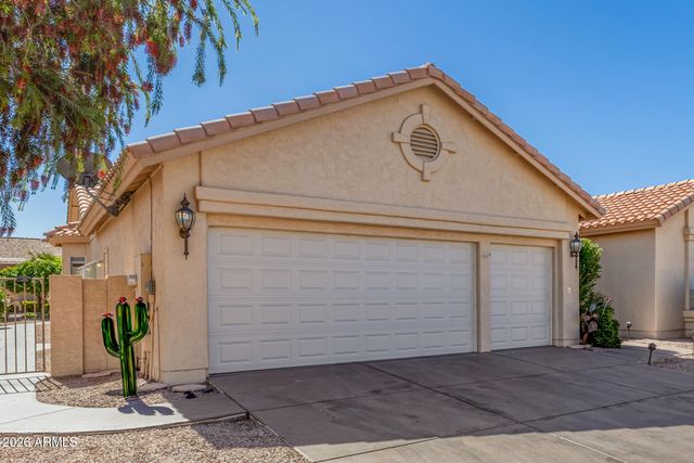 10821 E SILVERTREE Drive, Sun Lakes, AZ 85248