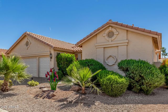 10821 E SILVERTREE Drive, Sun Lakes, AZ 85248