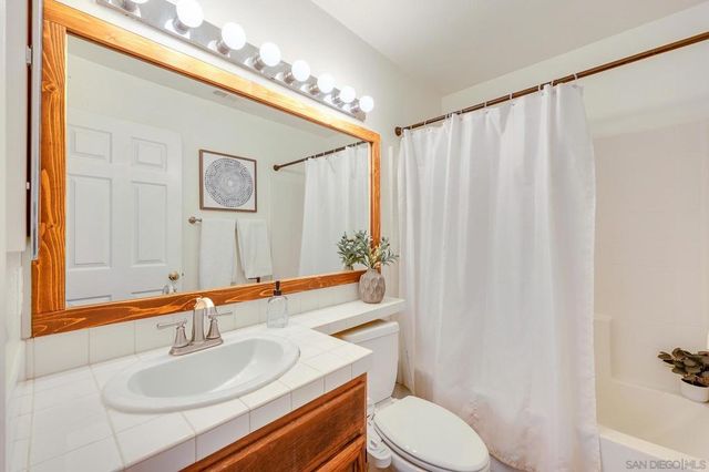 3529 La Mirada Dr, San Marcos, CA 92078