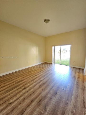 14209 SW 160 CT, Miami, FL 33196