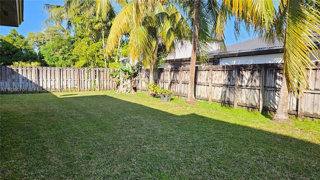 14209 SW 160 CT, Miami, FL 33196