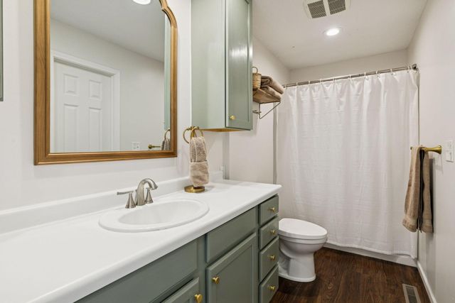 20650 207th Court W, Lakeville, MN 55044