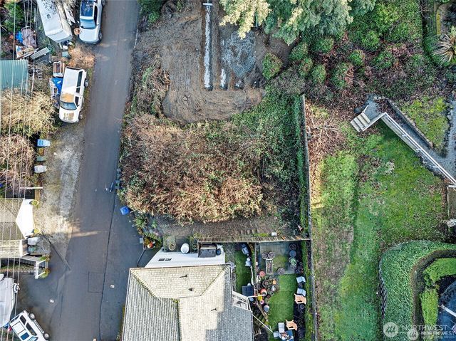 6726 Soundview Drive NE, Tacoma, WA 98422