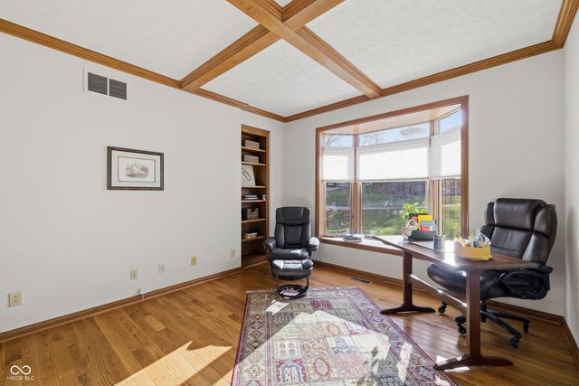 8738 Potters Cove Court, Indianapolis, IN 46234