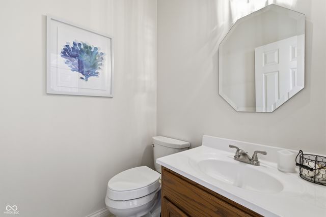 8738 Potters Cove Court, Indianapolis, IN 46234