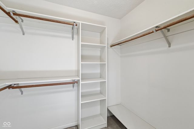 8738 Potters Cove Court, Indianapolis, IN 46234