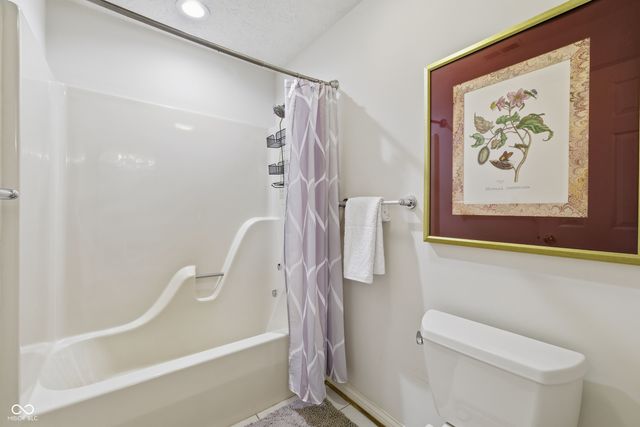 8738 Potters Cove Court, Indianapolis, IN 46234