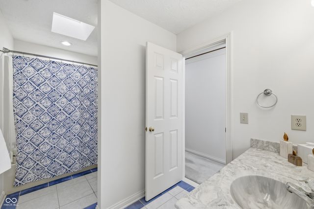 8738 Potters Cove Court, Indianapolis, IN 46234