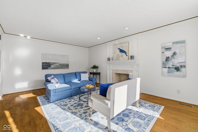 8738 Potters Cove Court, Indianapolis, IN 46234