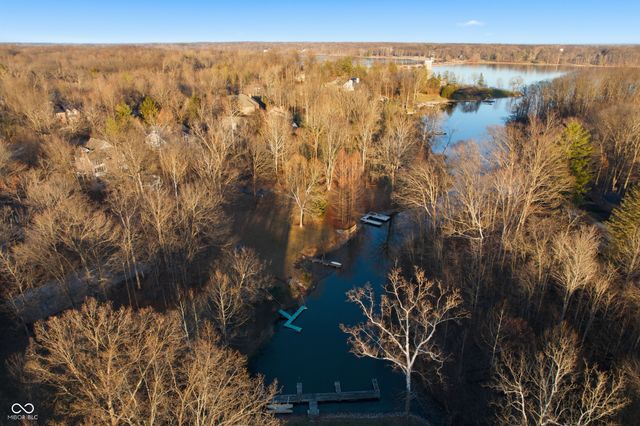 8738 Potters Cove Court, Indianapolis, IN 46234