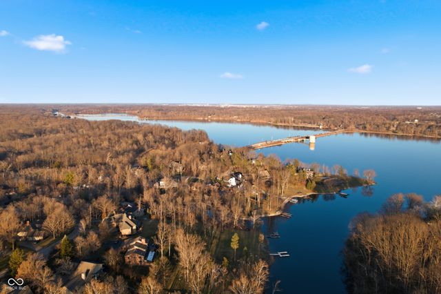 8738 Potters Cove Court, Indianapolis, IN 46234