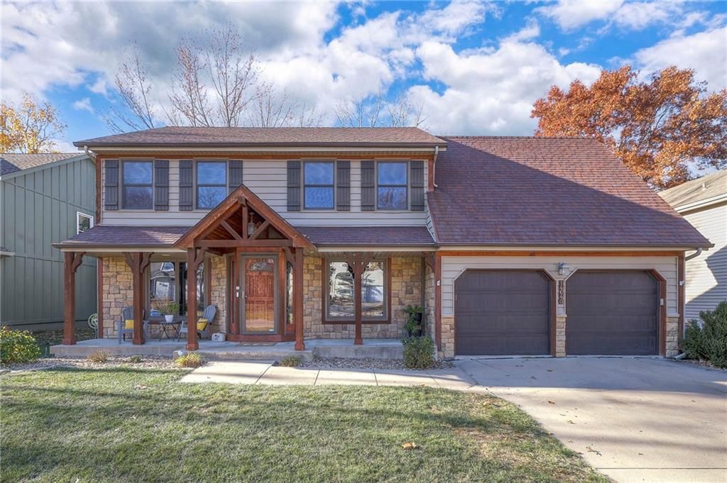 14640 Summertree Lane, Olathe, KS 66062