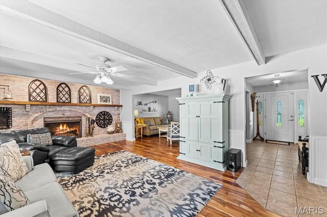102 E Brittany Lane, O'fallon, IL 62269