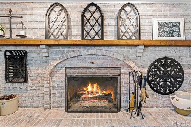 102 E Brittany Lane, O'fallon, IL 62269