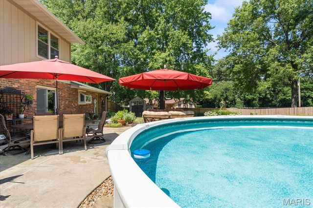 102 E Brittany Lane, O'fallon, IL 62269
