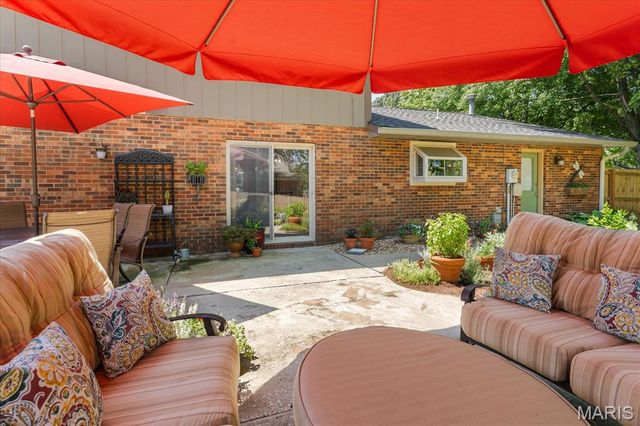 102 E Brittany Lane, O'fallon, IL 62269