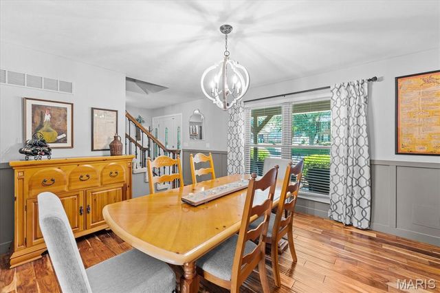 102 E Brittany Lane, O'fallon, IL 62269