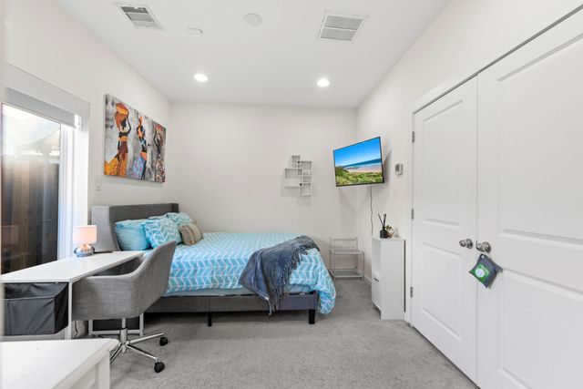 1925 Shearn Street, Houston, TX 77007