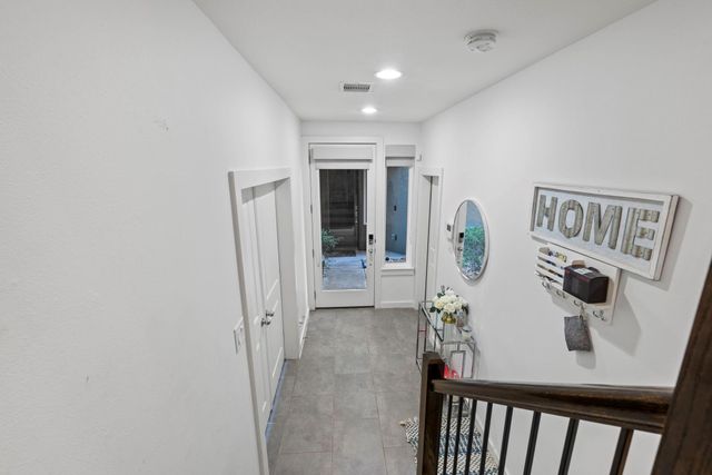 1925 Shearn Street, Houston, TX 77007