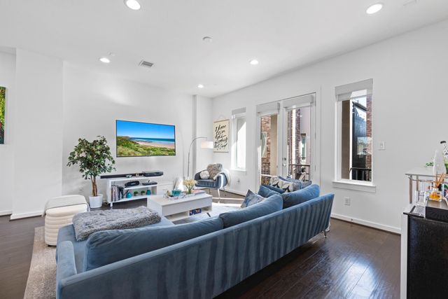 1925 Shearn Street, Houston, TX 77007