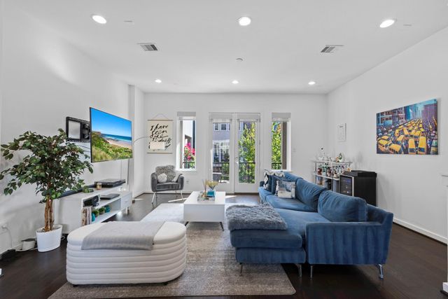 1925 Shearn Street, Houston, TX 77007