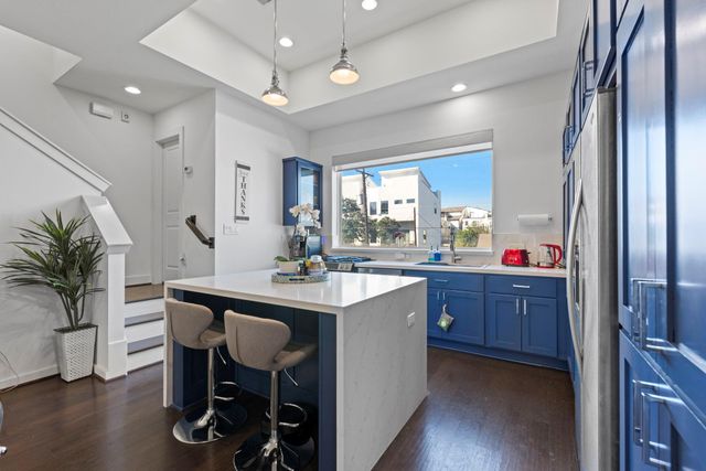 1925 Shearn Street, Houston, TX 77007