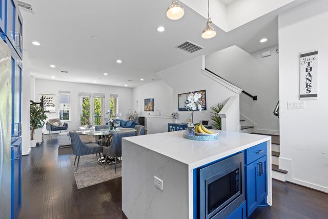 1925 Shearn Street, Houston, TX 77007